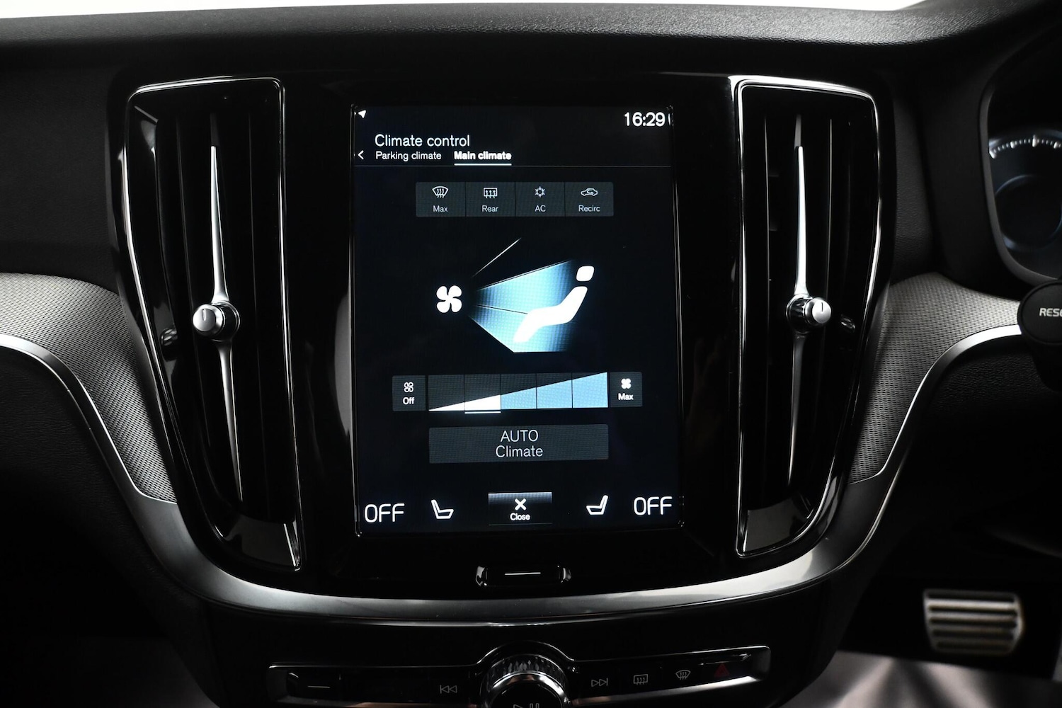 Used Volvo V60 2021 for sale - 76512361: Photo 28