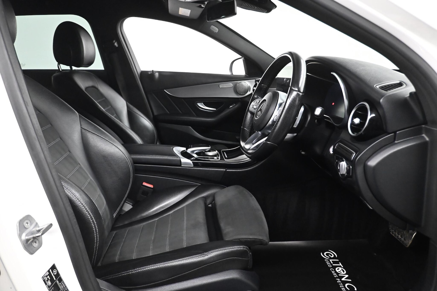 Used Mercedes-Benz C Class 2019 for sale - 77344397: Photo 10