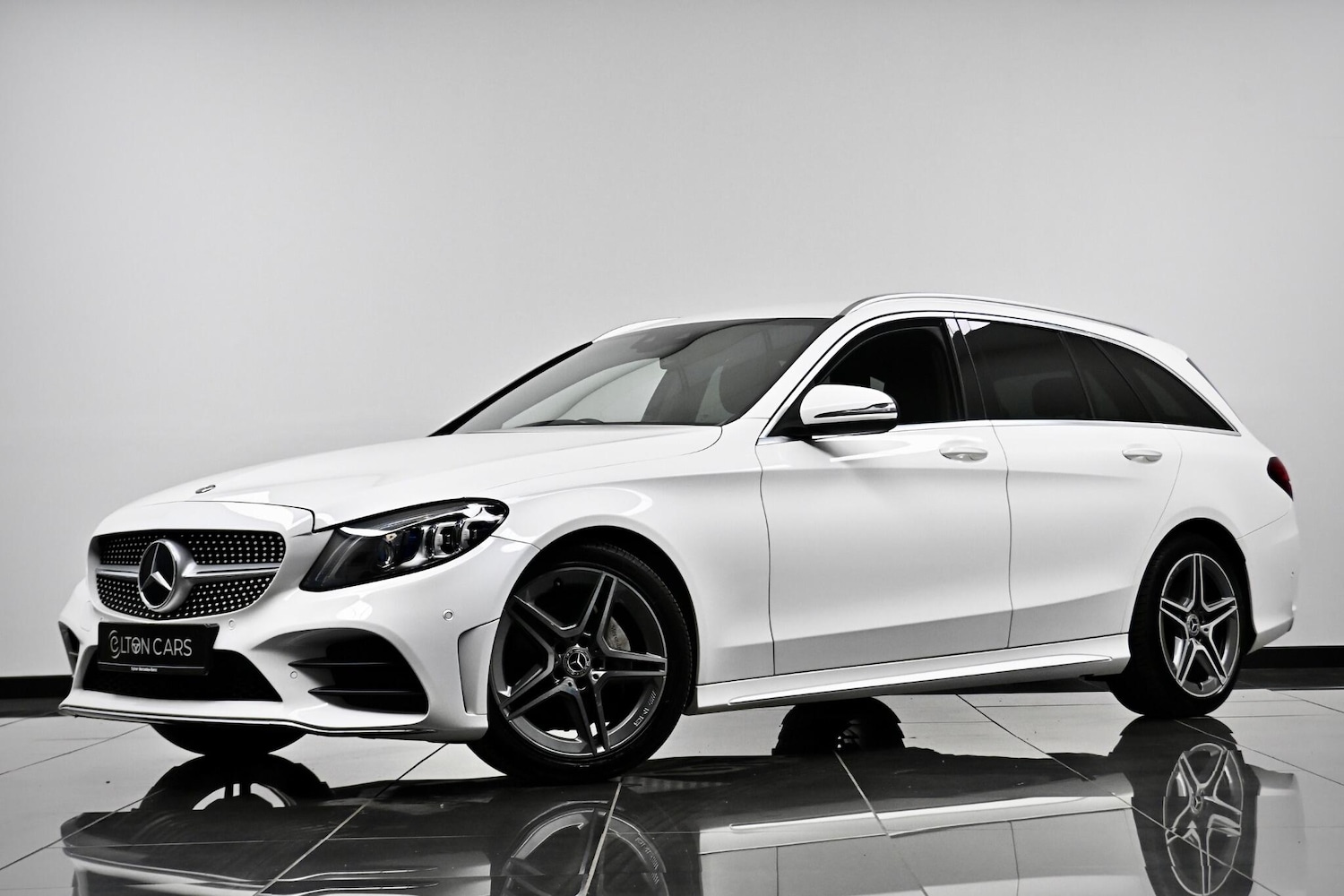 Used Mercedes-Benz C Class 2019 for sale - 77344397: Photo 2