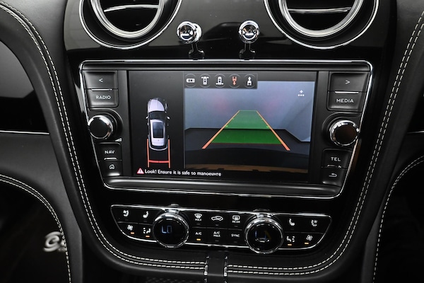 Used Bentley Bentayga 2017 for sale - 75729538: Photo 18