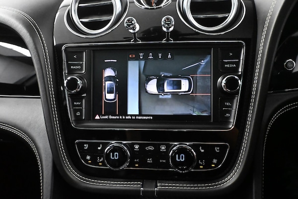 Used Bentley Bentayga 2017 for sale - 75729538: Photo 21