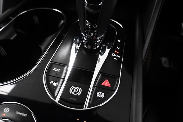 Used Bentley Bentayga 2017 for sale - 75729538: Photo 32