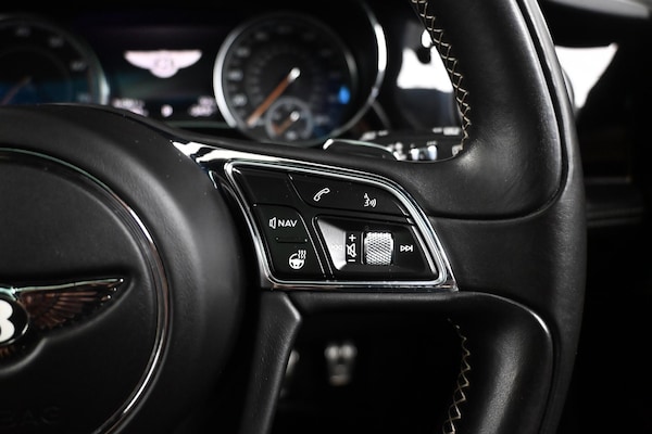 Used Bentley Bentayga 2017 for sale - 75729538: Photo 33