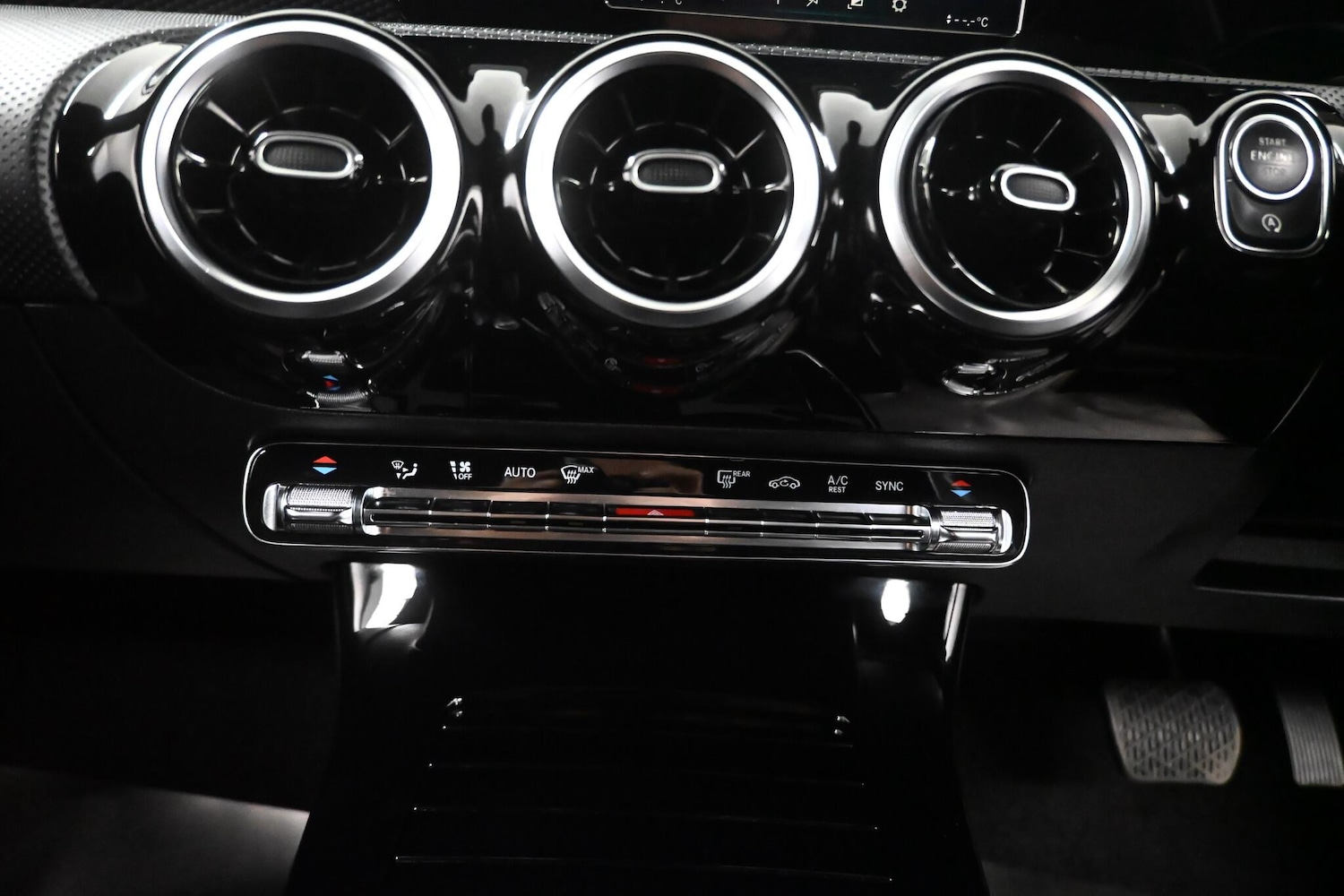 Used Mercedes-Benz A-Class 2018 for sale - 77774427: Photo 30