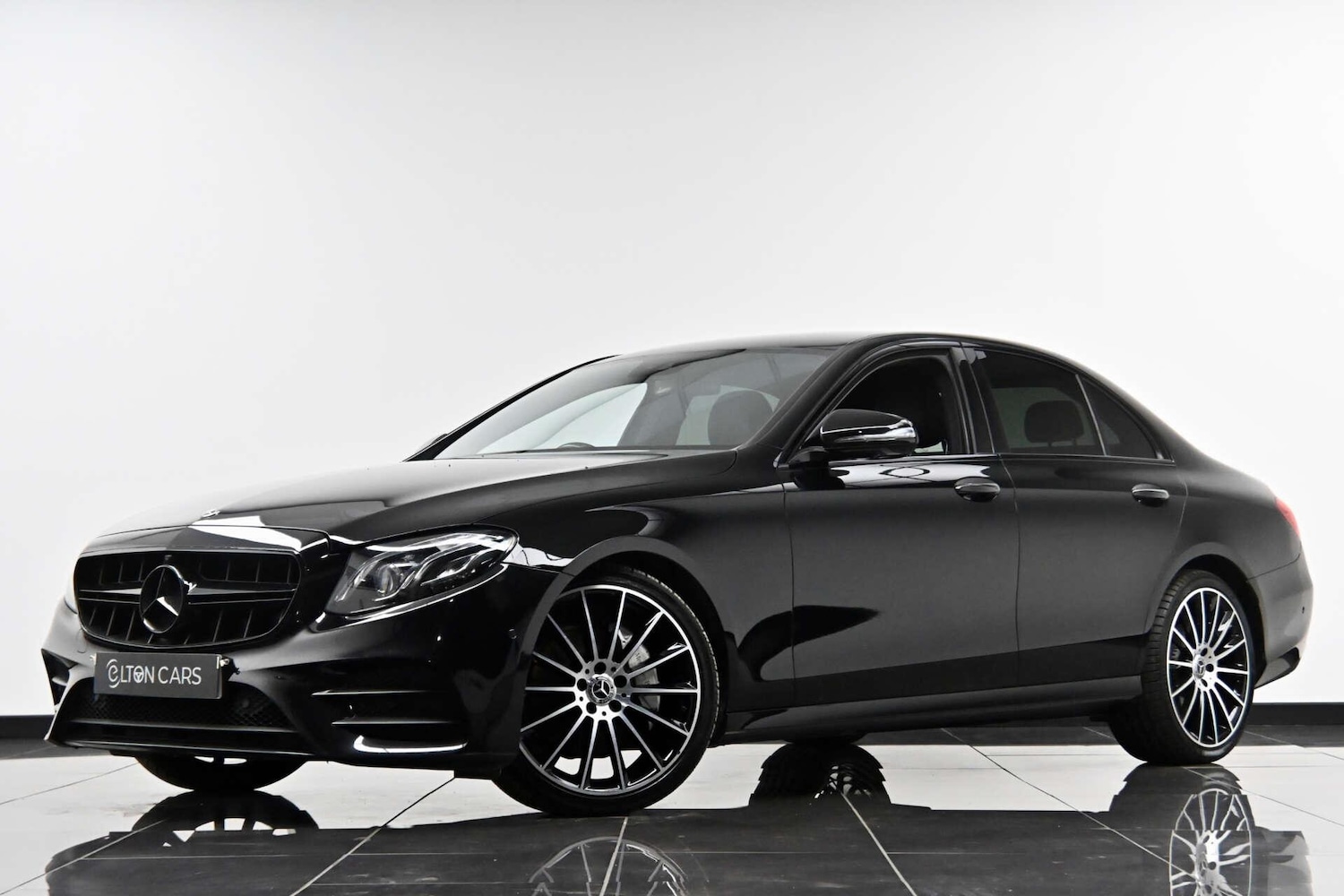 Used Mercedes-Benz E Class 2020 for sale - 77774438: Photo 2