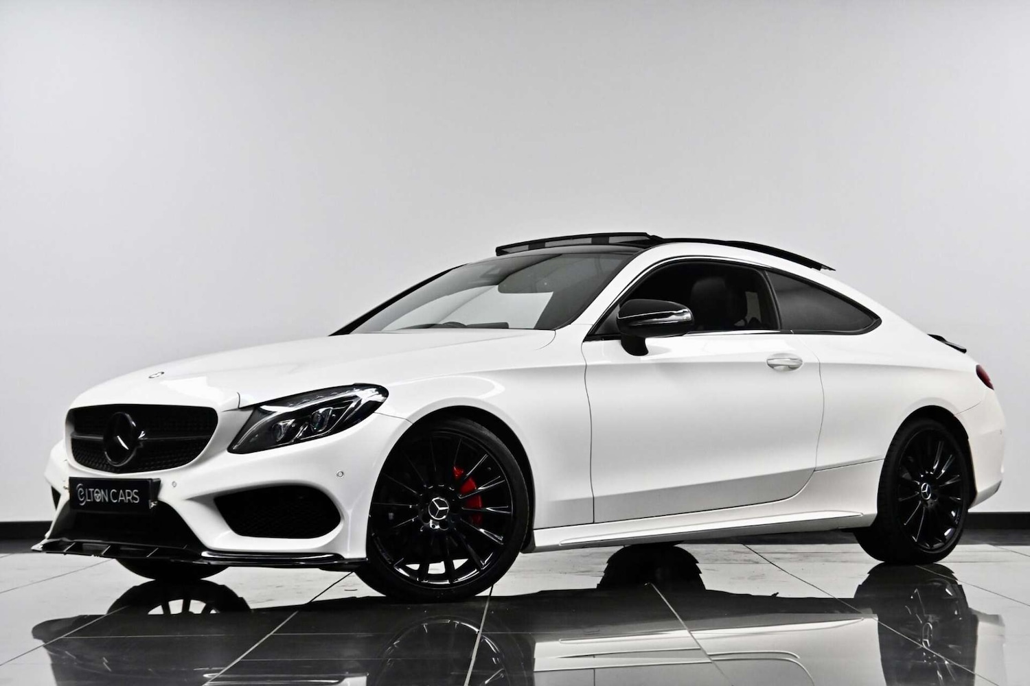 Used Mercedes-Benz C Class 2015 for sale - 77729045: Photo 2