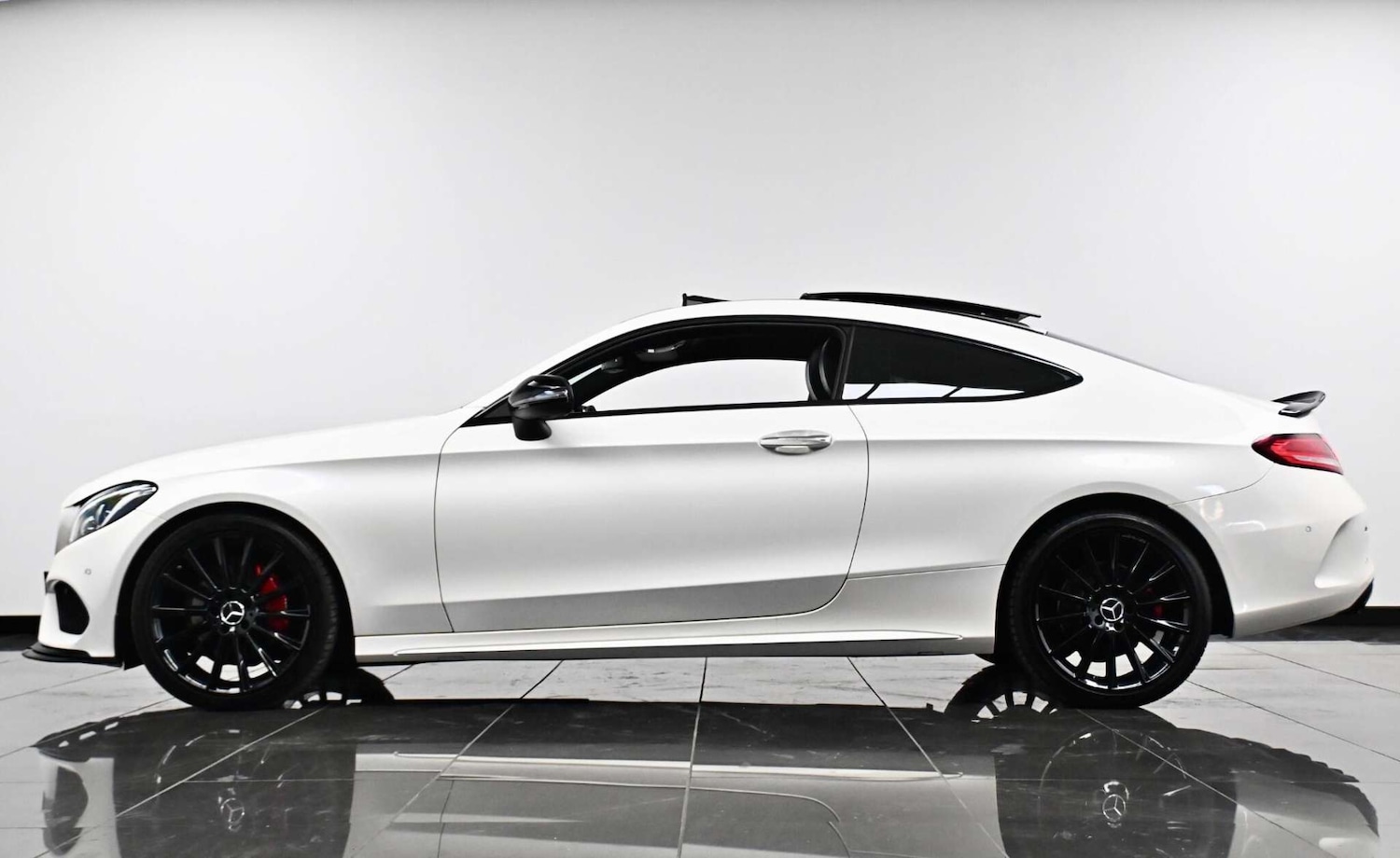 Used Mercedes-Benz C Class 2015 for sale - 77729045: Photo 5