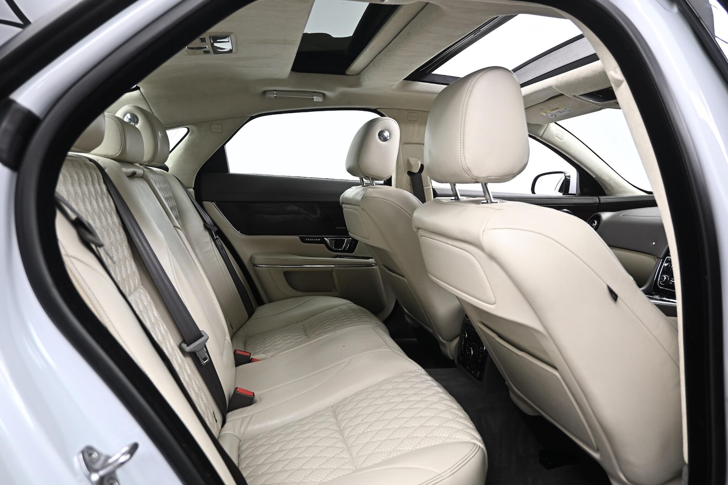 Used Jaguar XJ 2016 for sale - 76239116: Photo 14