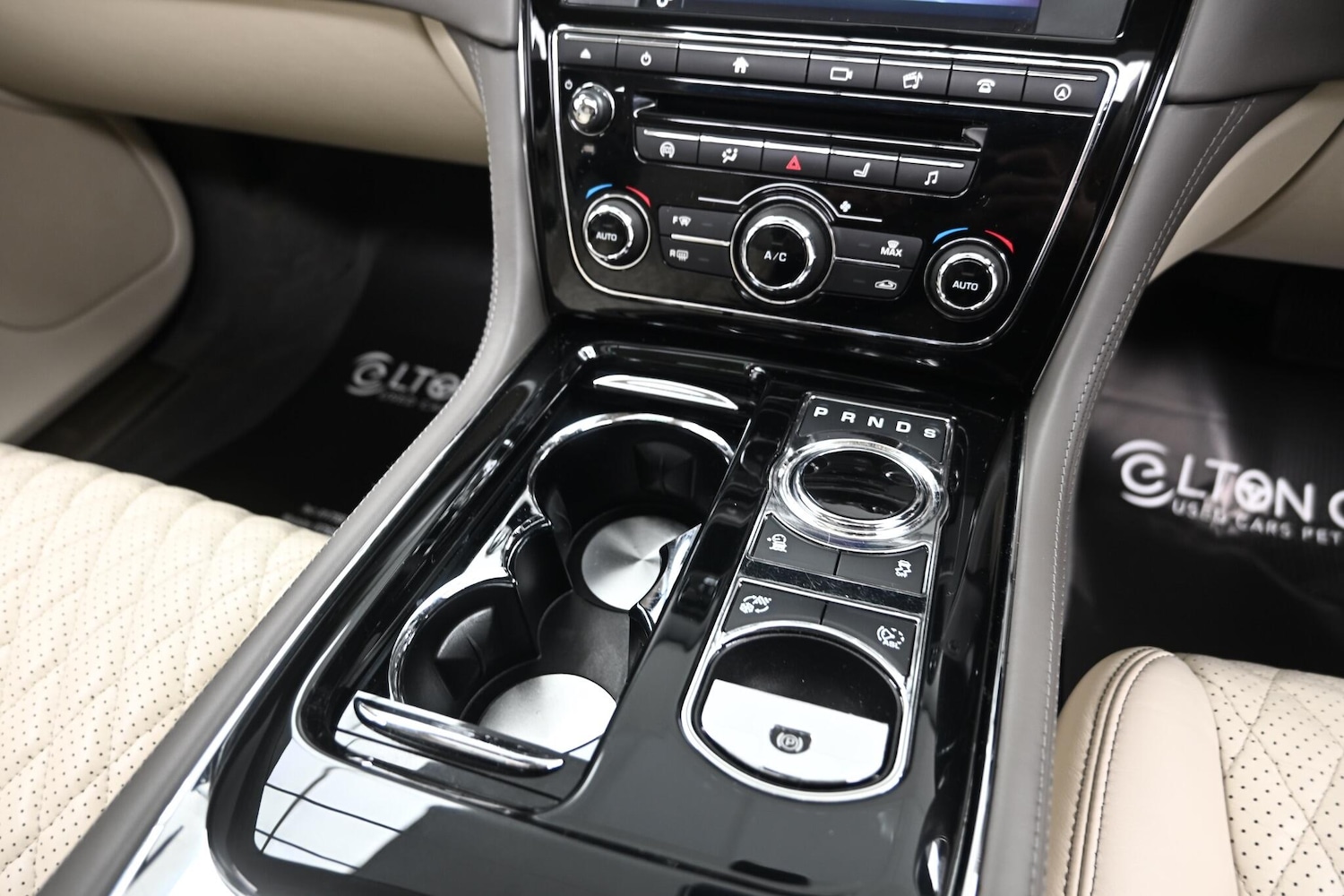 Used Jaguar XJ 2016 for sale - 76239116: Photo 17