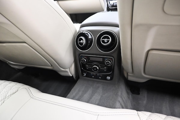 Used Jaguar XJ 2016 for sale - 76239116: Photo 30