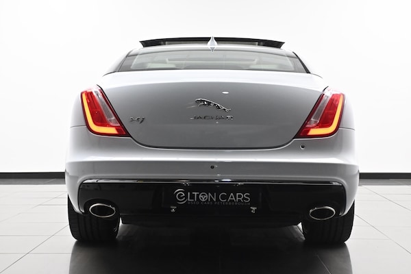 Used Jaguar XJ 2016 for sale - 76239116: Photo 6