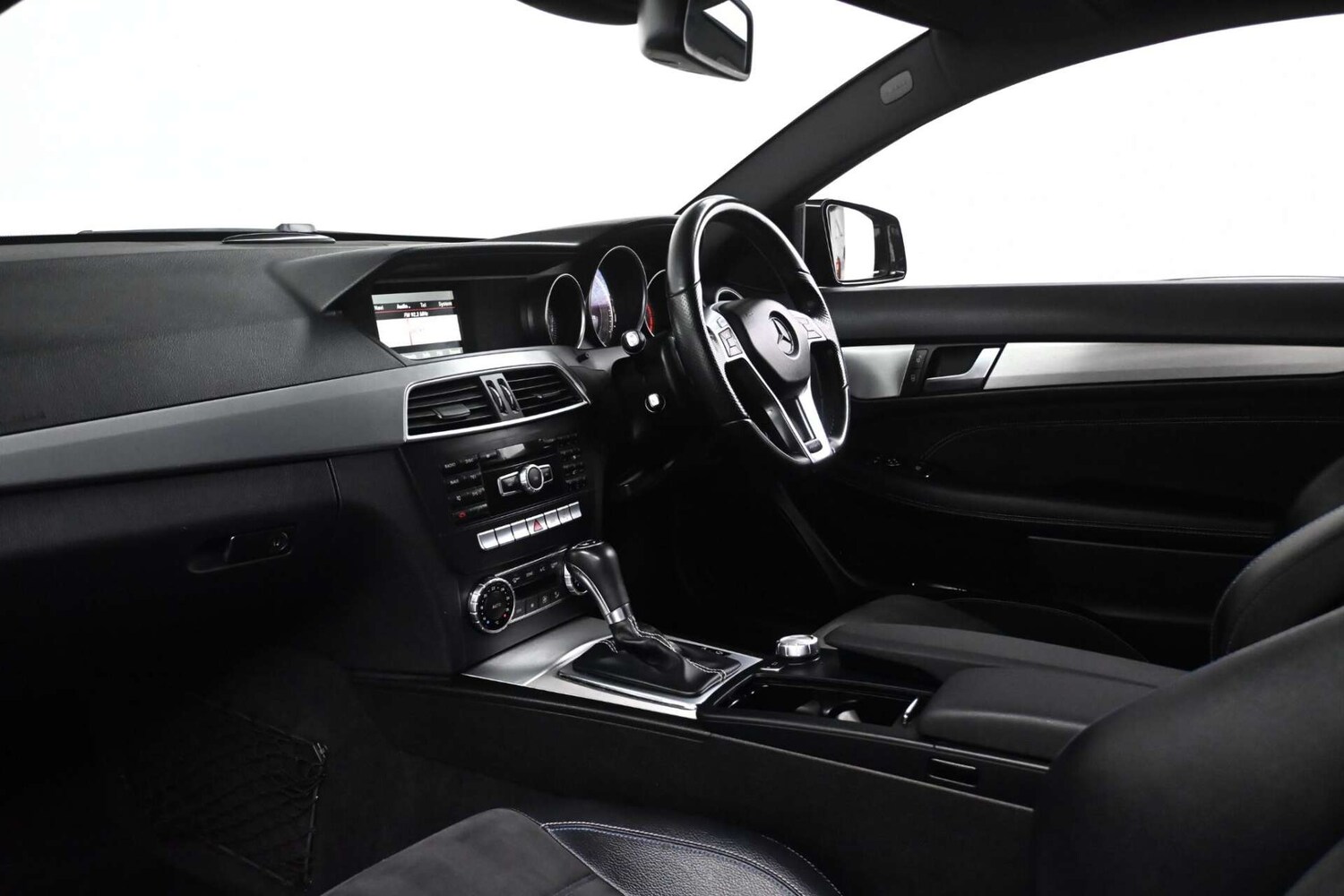 Used Mercedes-Benz C Class 2014 for sale - 77729049: Photo 12