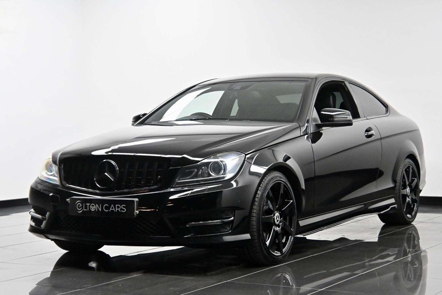 Used Mercedes-Benz C Class 2014 for sale - 77729049: Photo 8