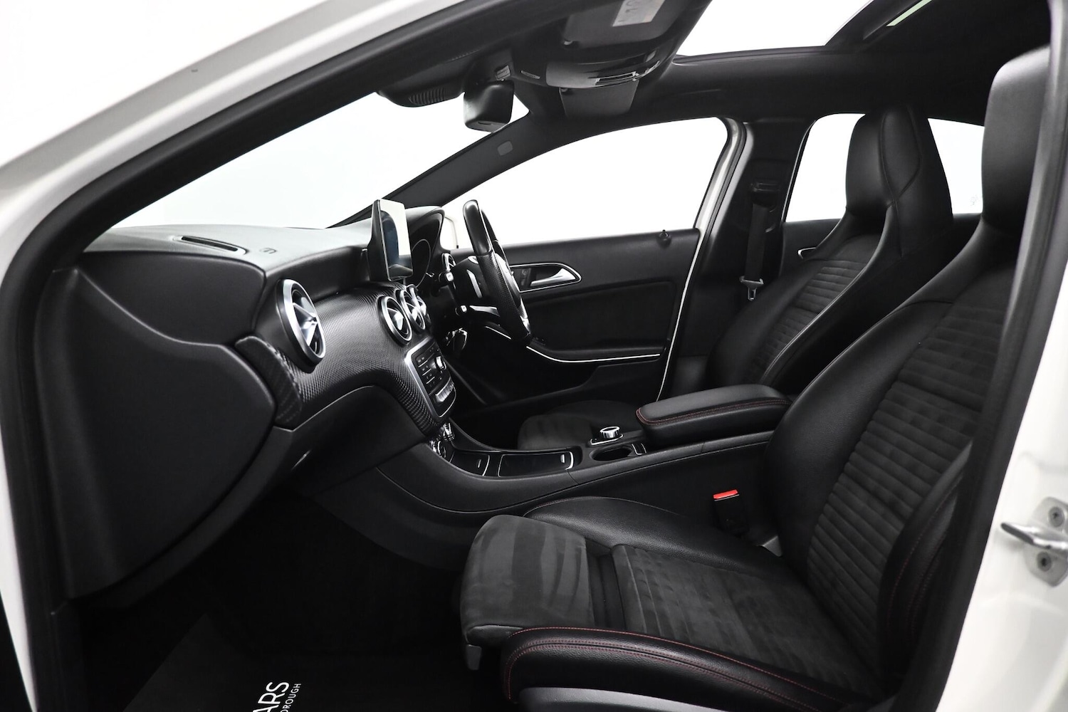 Used Mercedes-Benz A-Class 2017 for sale - 77970090: Photo 15