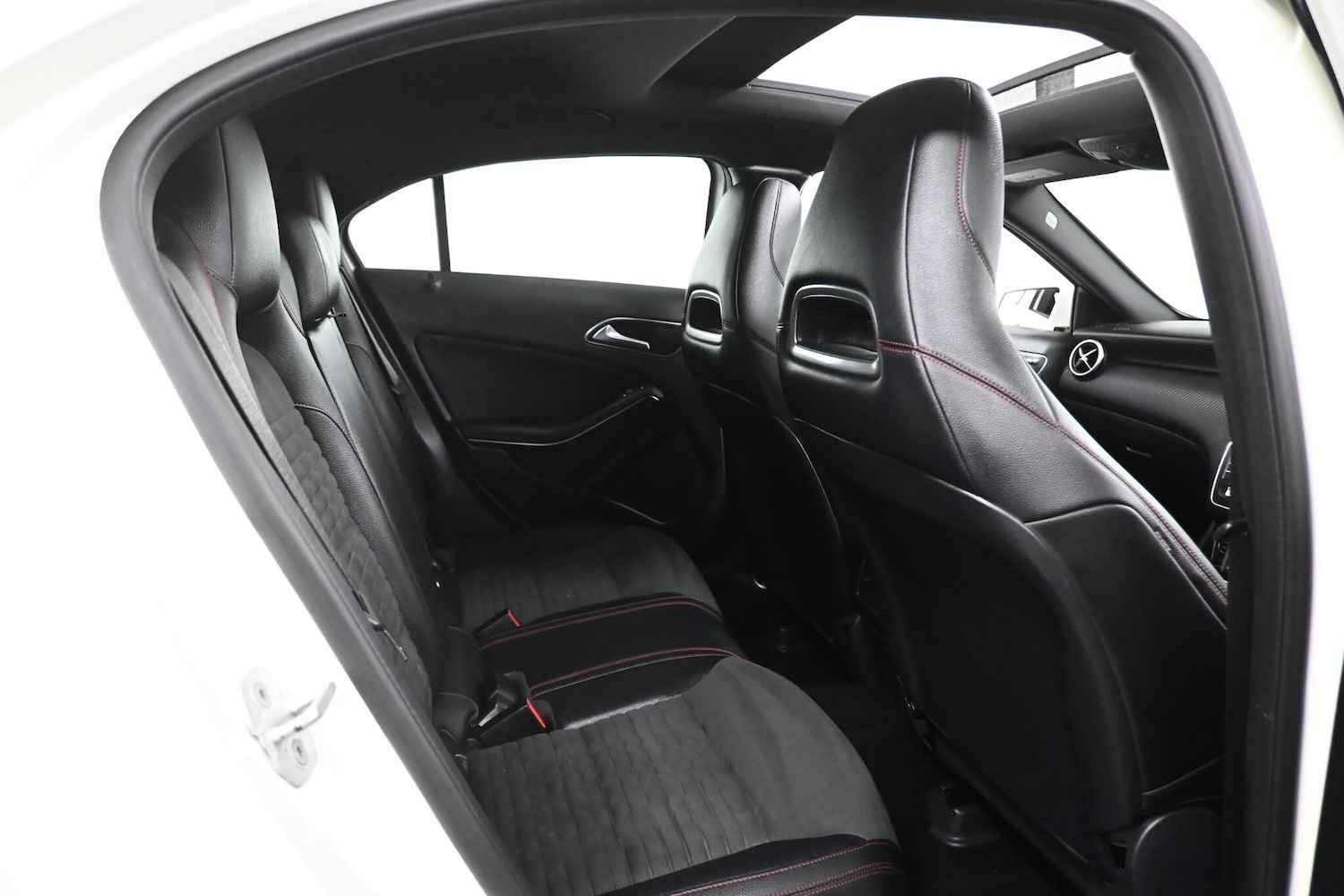 Used Mercedes-Benz A-Class 2017 for sale - 77970090: Photo 17