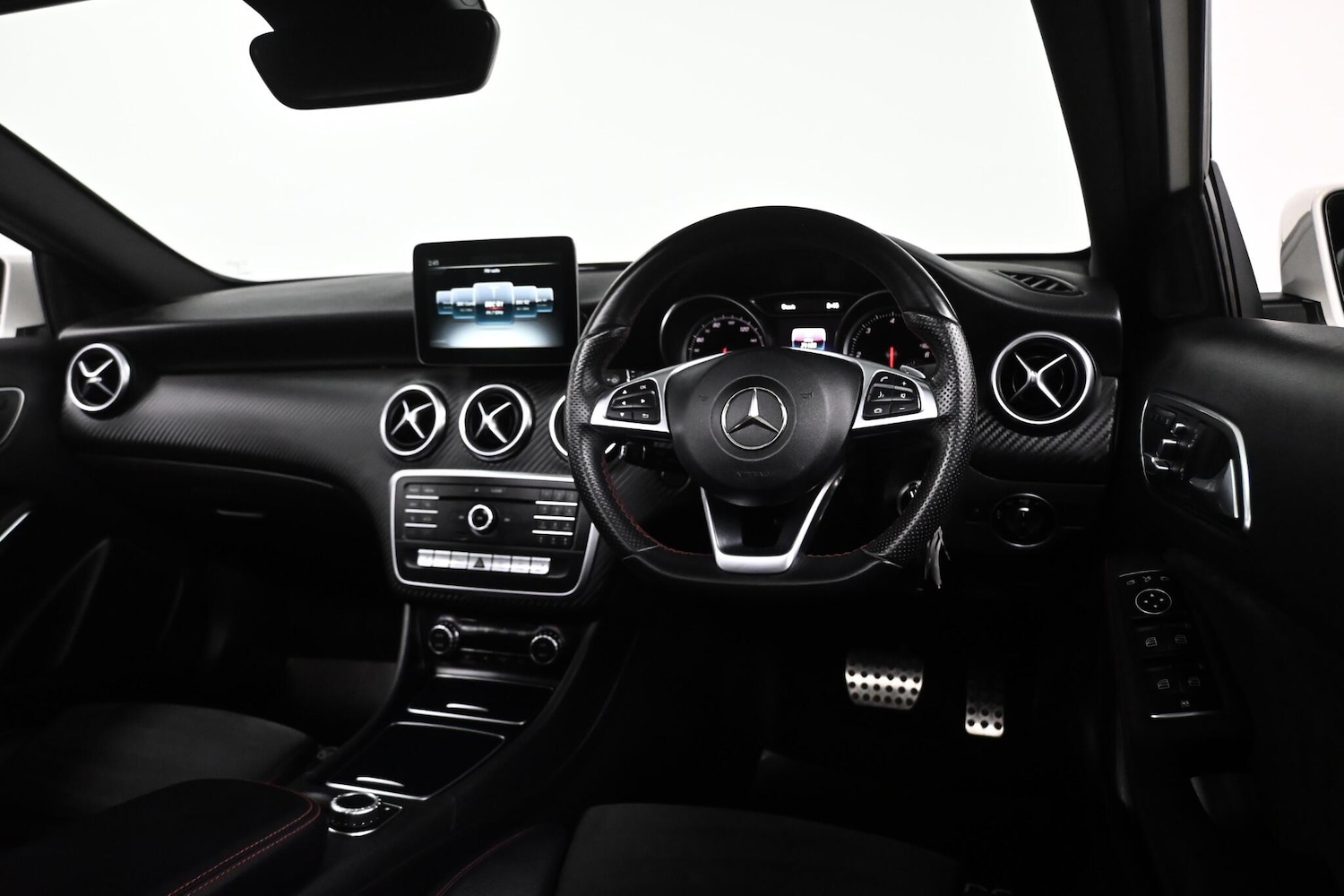 Used Mercedes-Benz A-Class 2017 for sale - 77970090: Photo 27