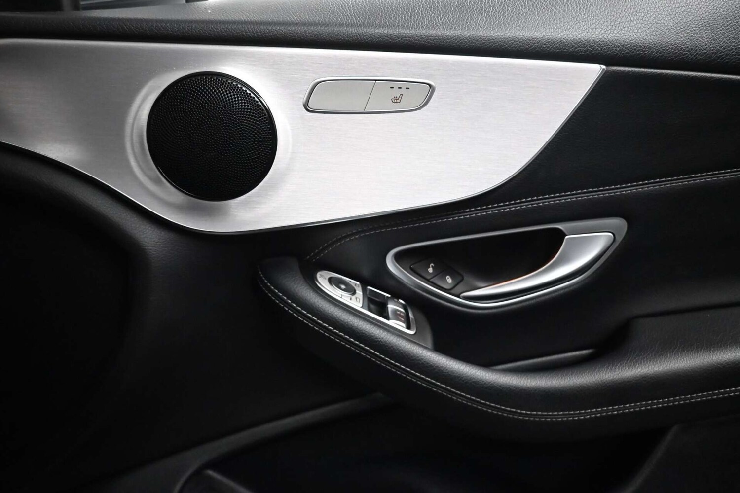 Used Mercedes-Benz C Class 2019 for sale - 77729050: Photo 32