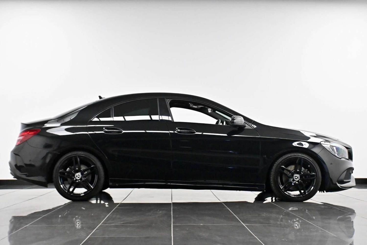 Used Mercedes-Benz CLA 2018 for sale - 77729062: Photo 4