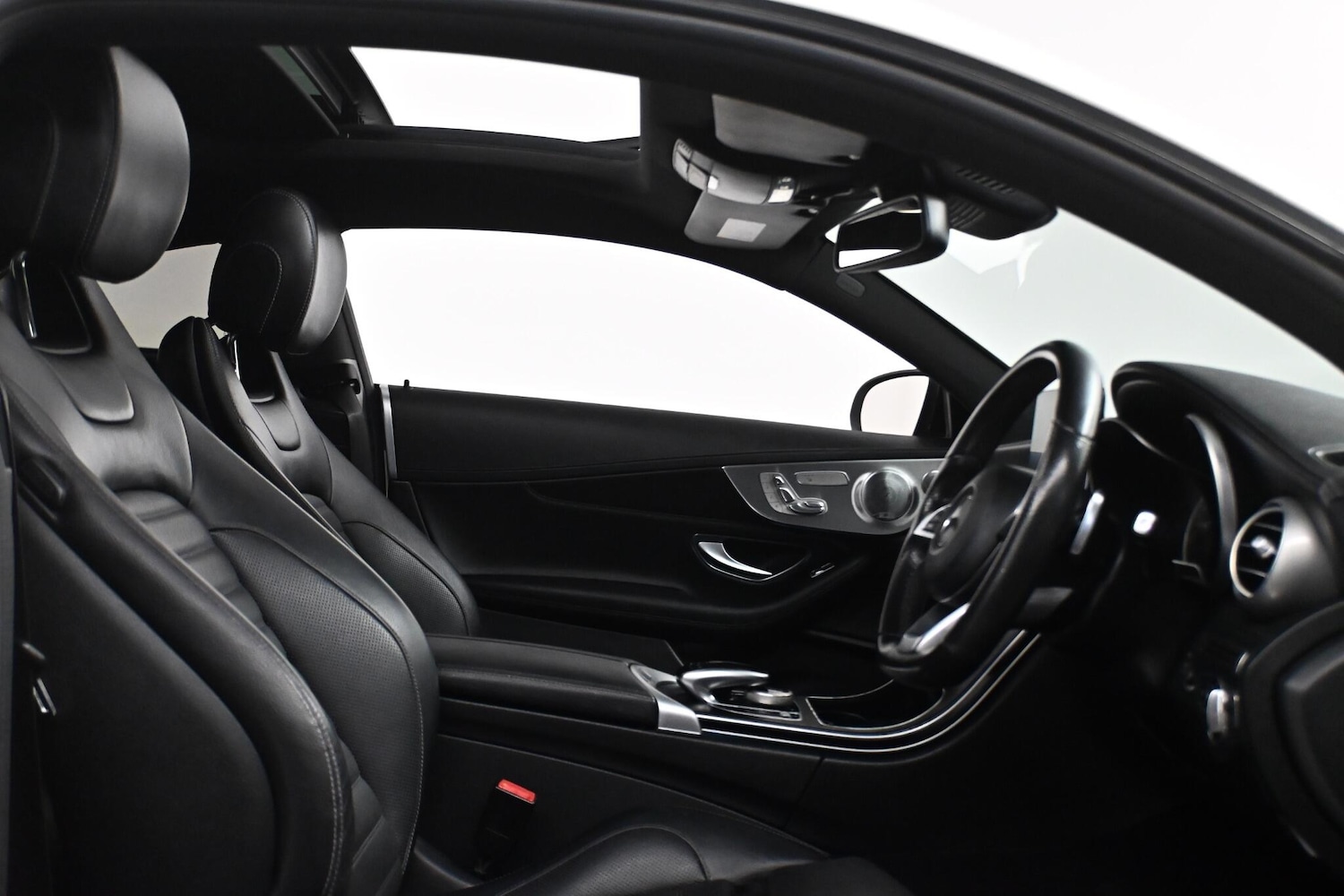 Used Mercedes-Benz C Class 2015 for sale - 77683127: Photo 11