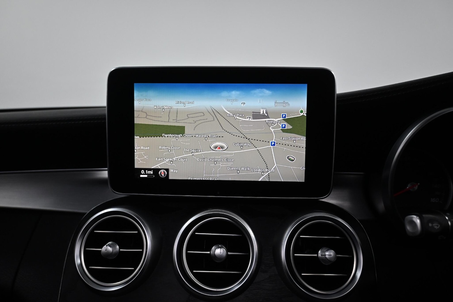 Used Mercedes-Benz C Class 2015 for sale - 77683127: Photo 17