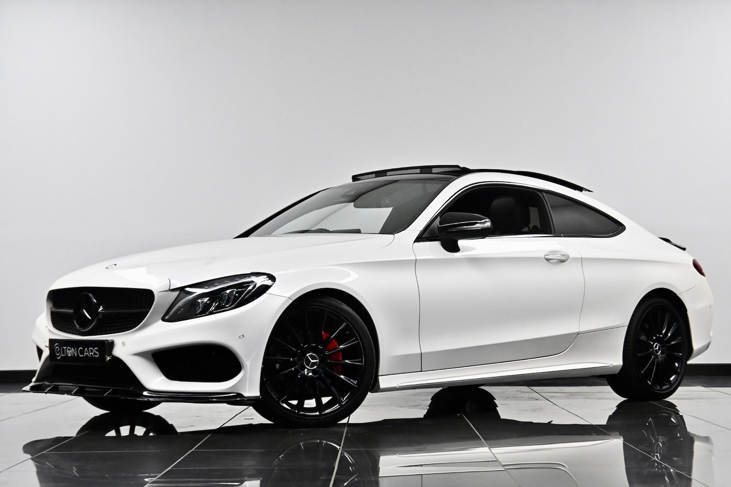 Used Mercedes-Benz C Class 2015 for sale - 77683127: Photo 2