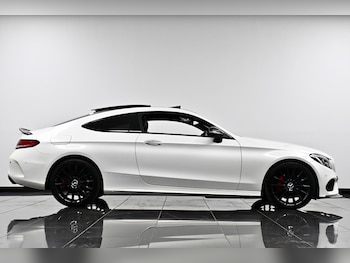 Used Mercedes-Benz C Class 2015 for sale - 77683127: Photo