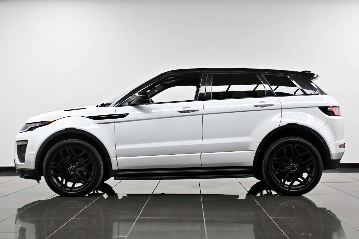 Used Land Rover Range Rover Evoque 2018 for sale - 77729073: Photo 5