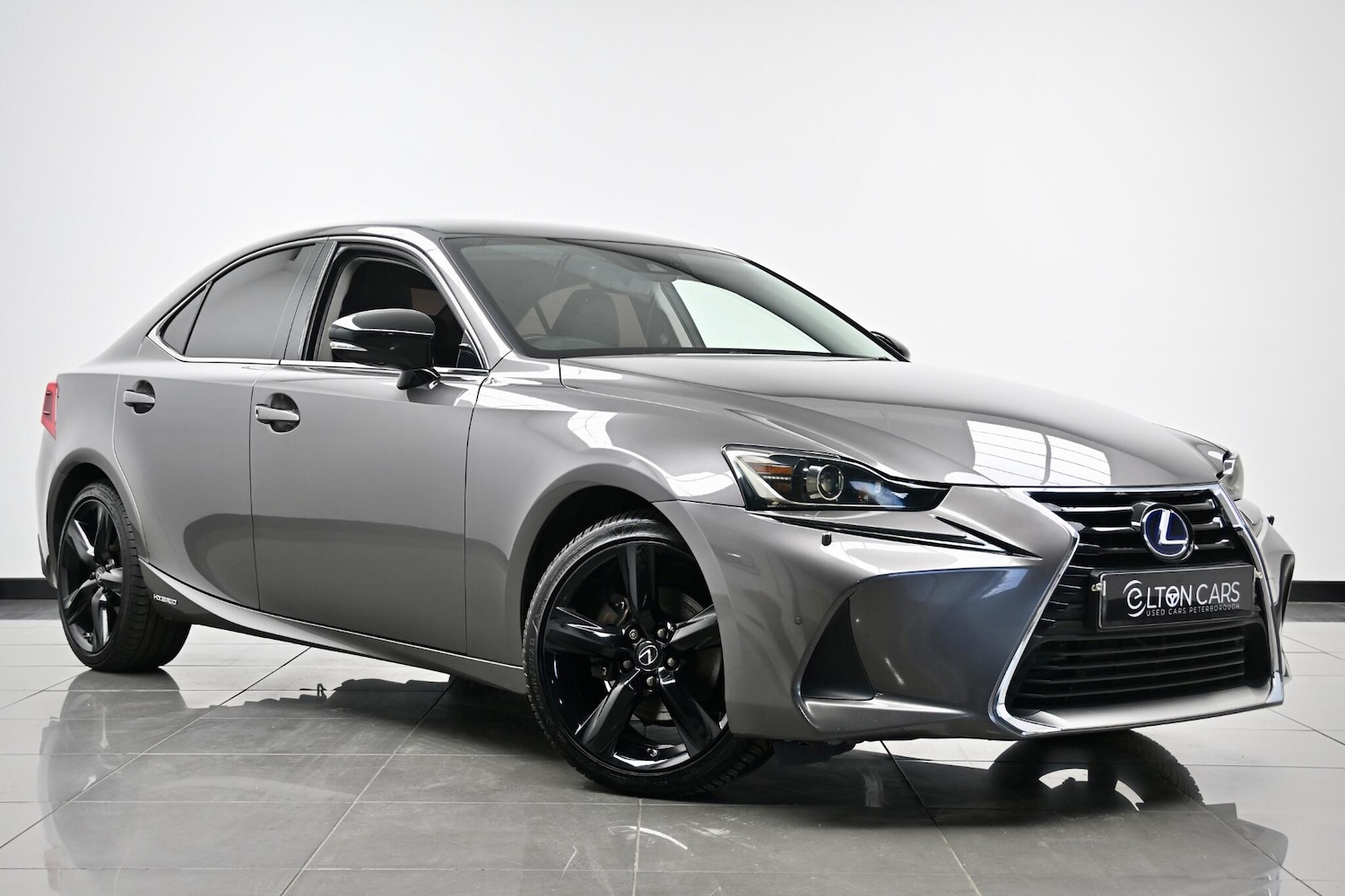 Used Lexus IS 2019 for sale - 76801257: Photo 1