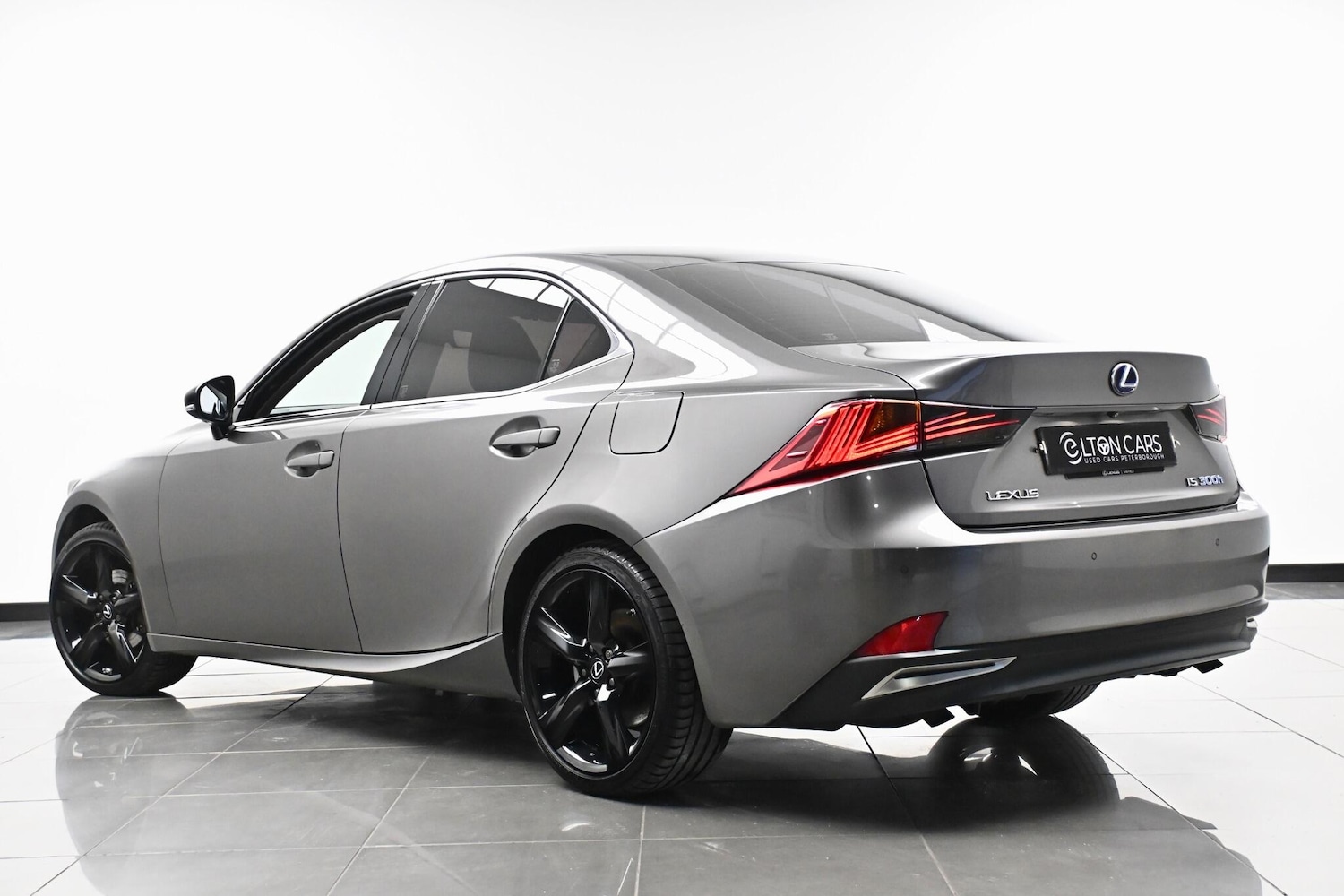 Used Lexus IS 2019 for sale - 76801257: Photo 13