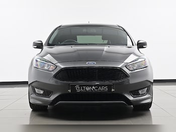 Used Ford Focus 2017 for sale - 76294886: Photo 3