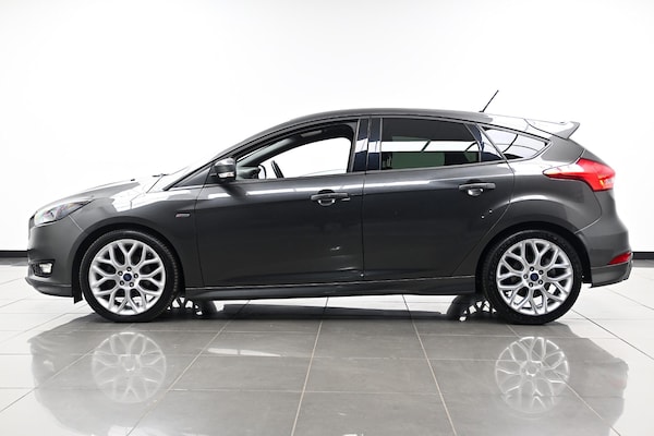 Used Ford Focus 2017 for sale - 76294886: Photo 5