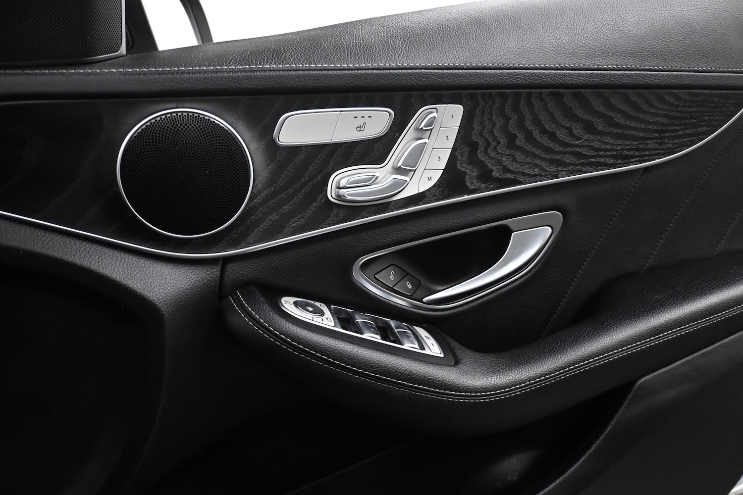 Used Mercedes-Benz C Class 2020 for sale - 77215841: Photo 32