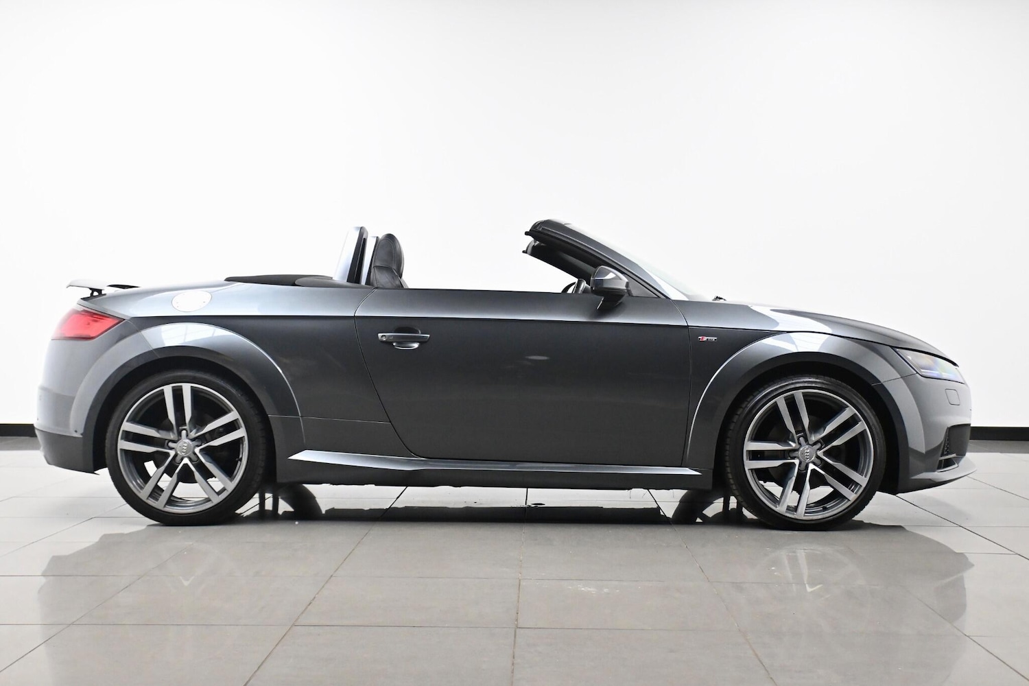 Used Audi TT 2016 for sale - 76936283: Photo 4