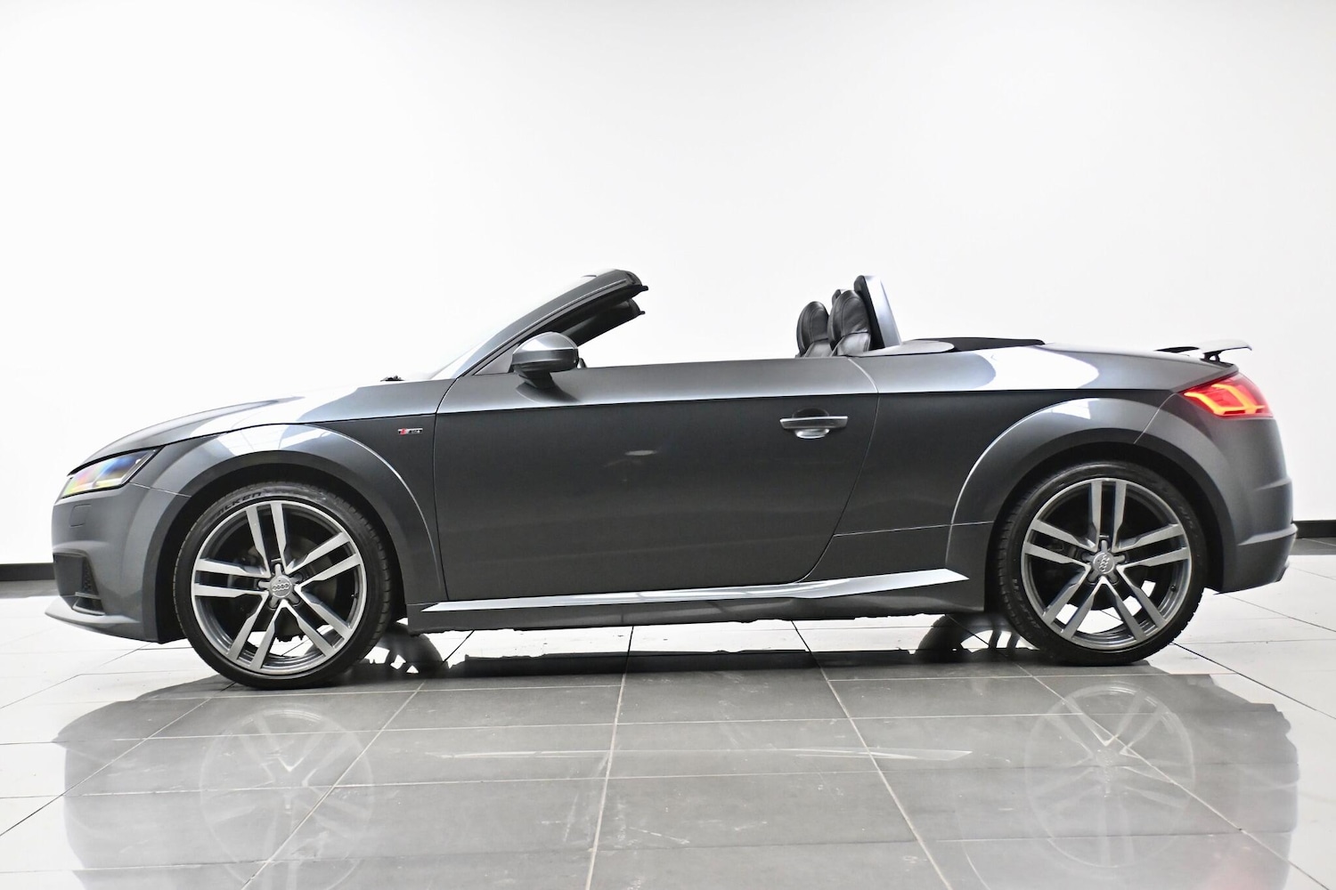 Used Audi TT 2016 for sale - 76936283: Photo 5