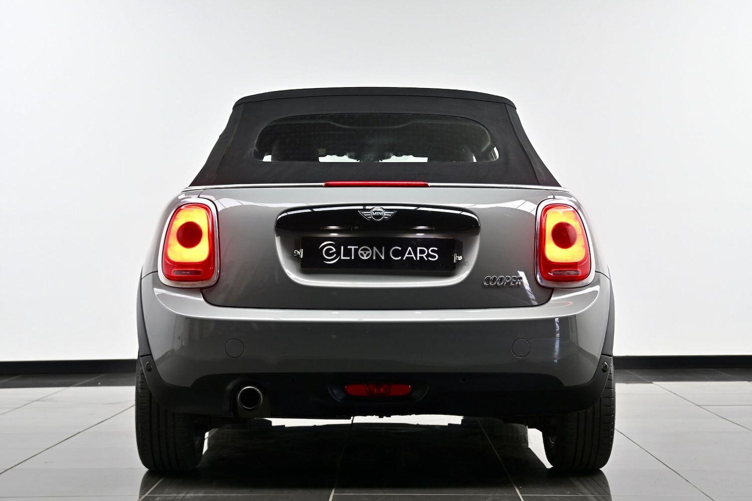 Used MINI Convertible 2017 for sale - 77970600: Photo 11