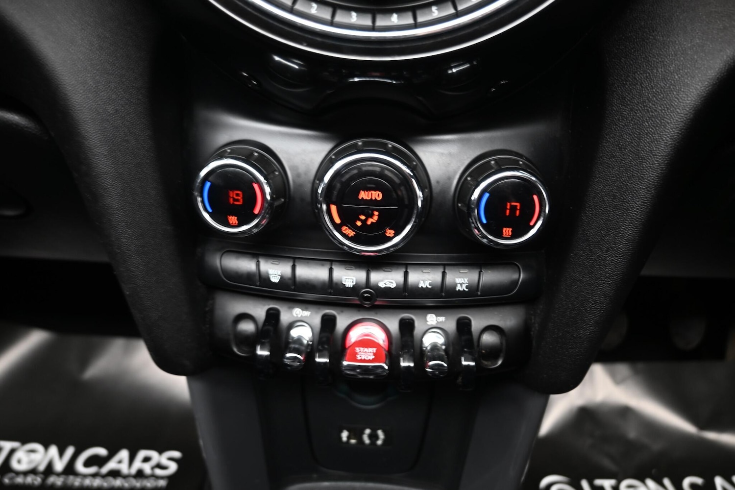 Used MINI Convertible 2017 for sale - 77970600: Photo 27