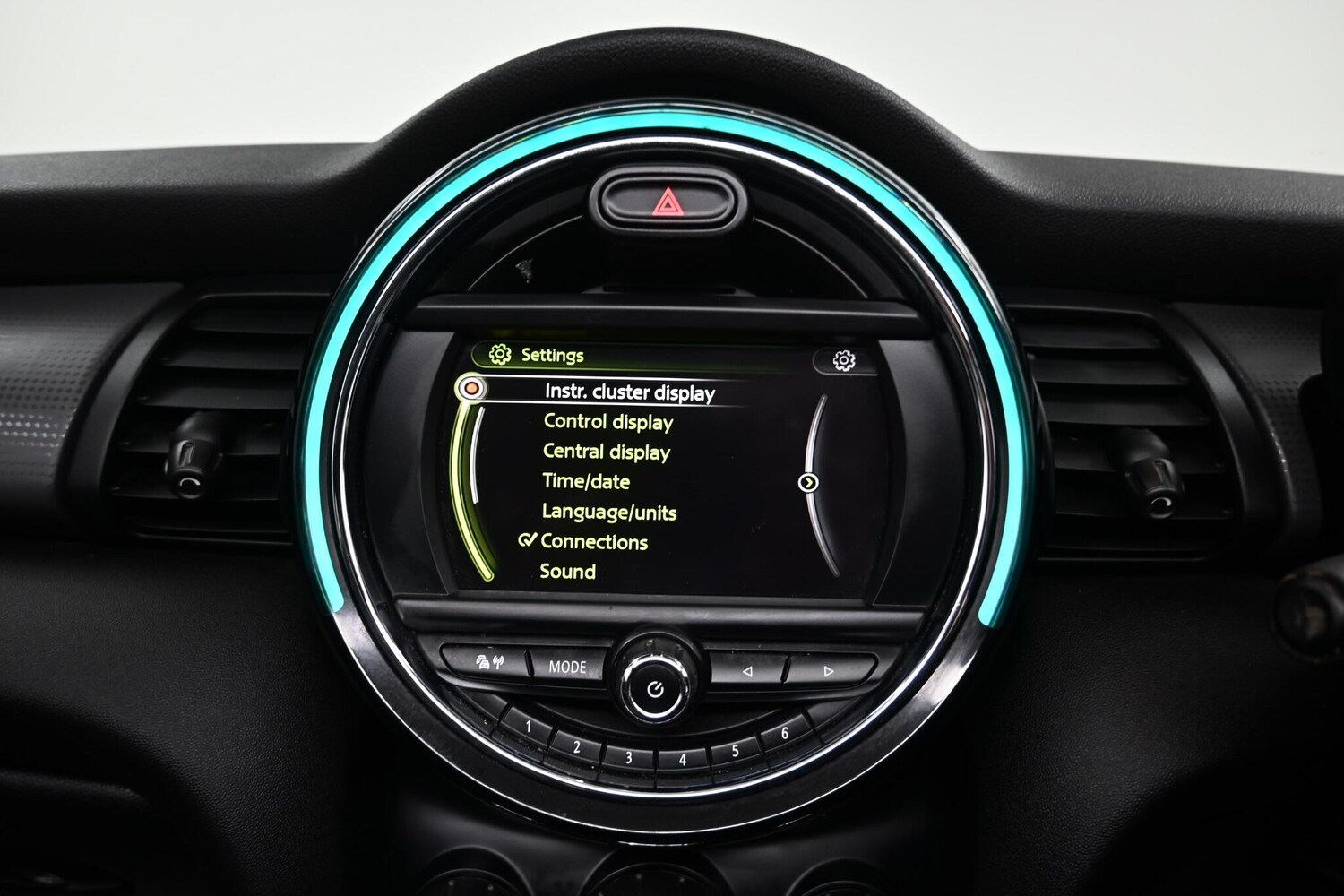 Used MINI Convertible 2017 for sale - 77970600: Photo 29