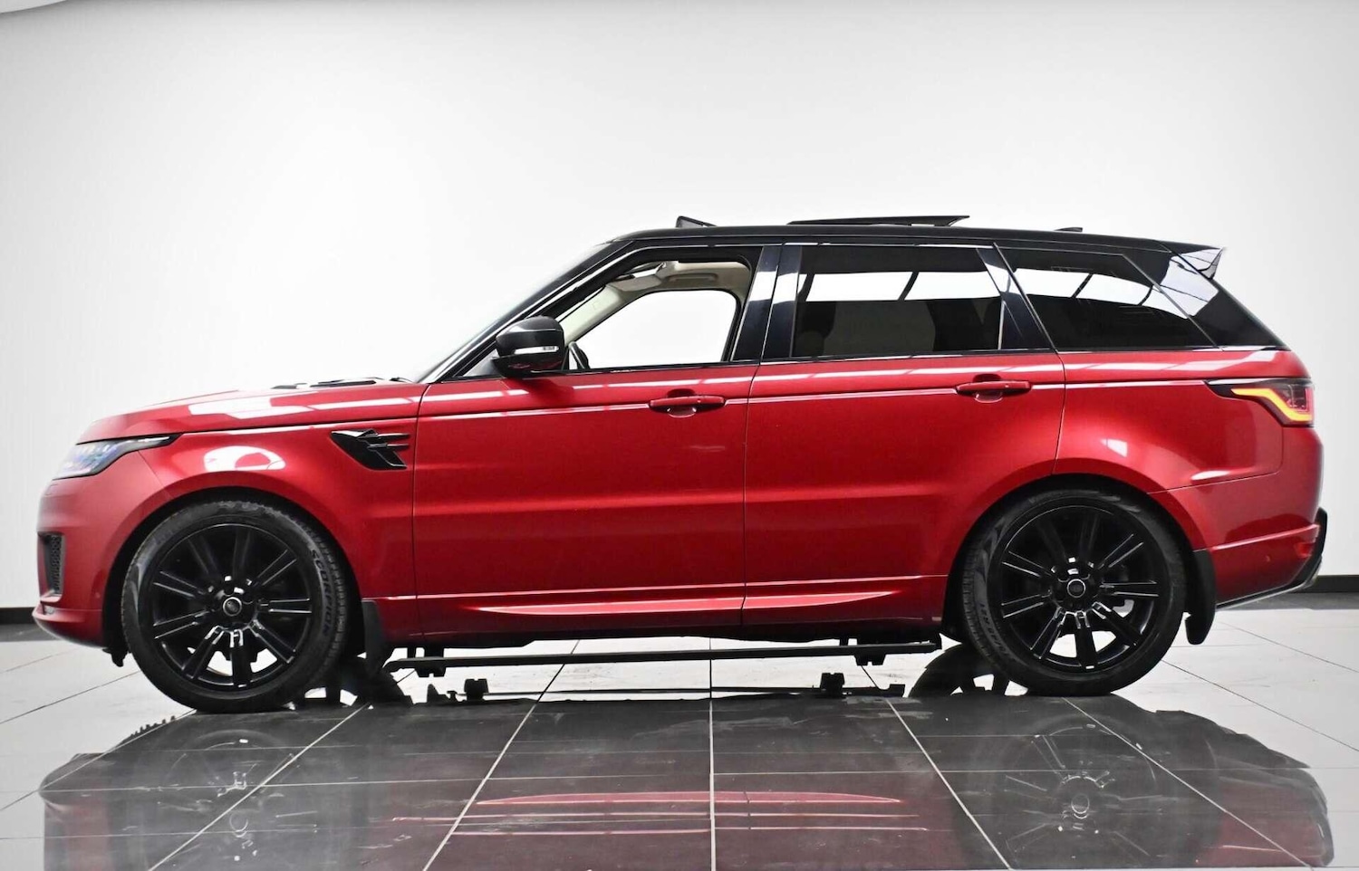 Used Land Rover Range Rover Sport 2018 for sale - 77774471: Photo 5