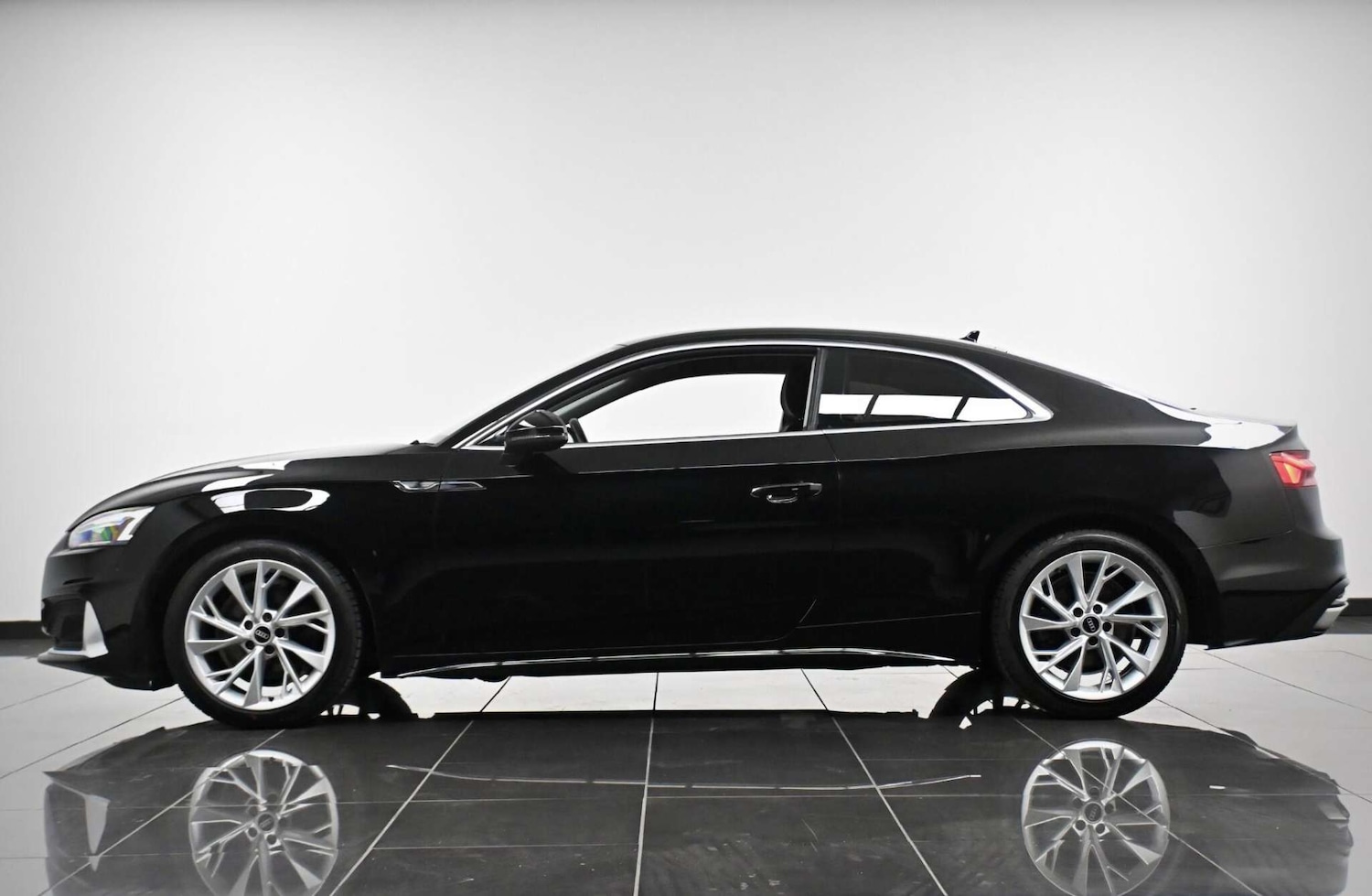 Used Audi A5 2021 for sale - 77729093: Photo 5