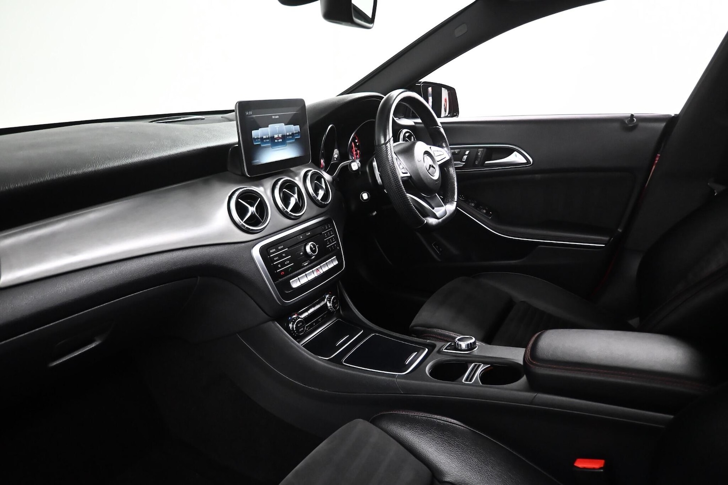 Used Mercedes-Benz CLA 2018 for sale - 77162728: Photo 27