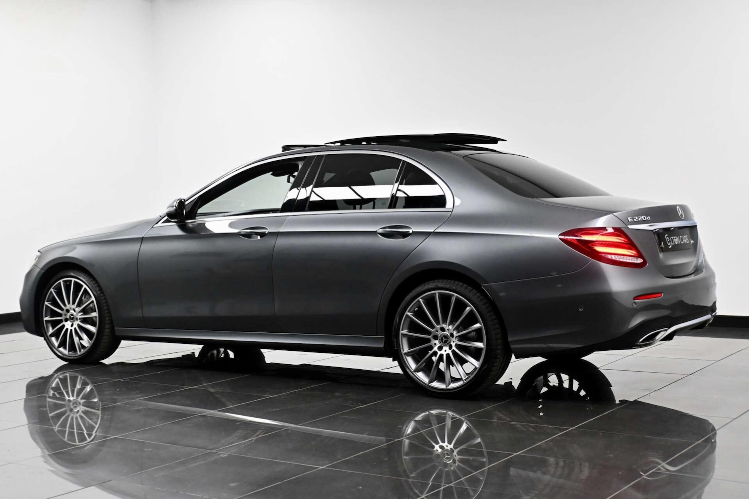 Used Mercedes-Benz E Class 2018 for sale - 77774454: Photo 11