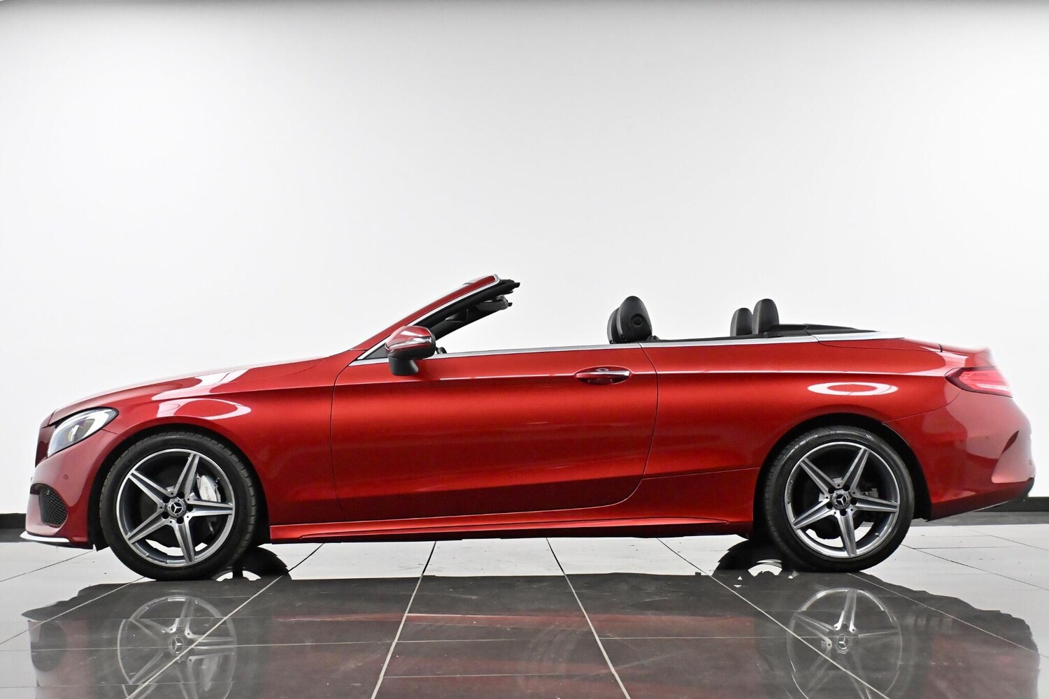 Used Mercedes-Benz C Class 2017 for sale - 78170601: Photo 6