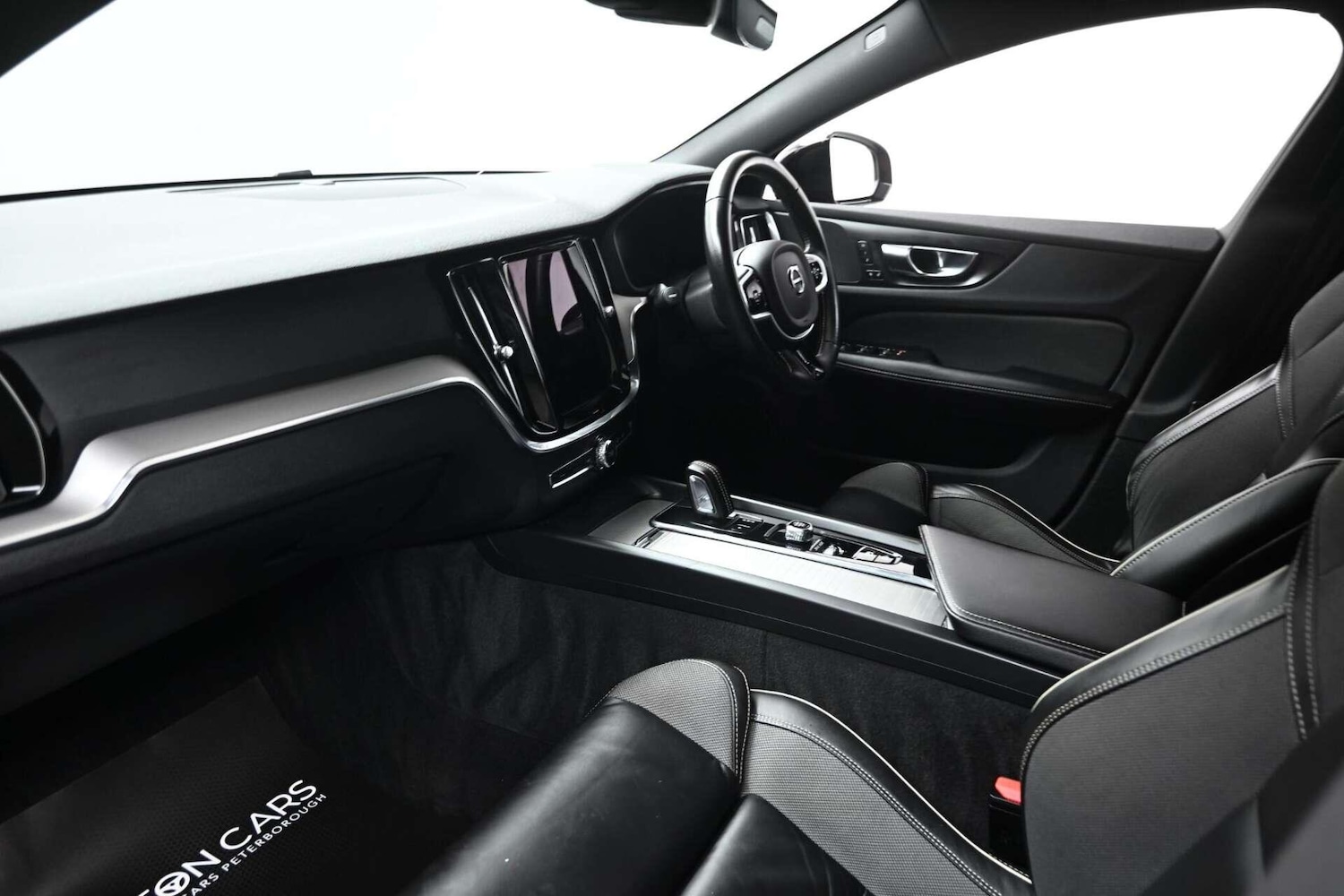 Used Volvo V60 2021 for sale - 77774431: Photo 25