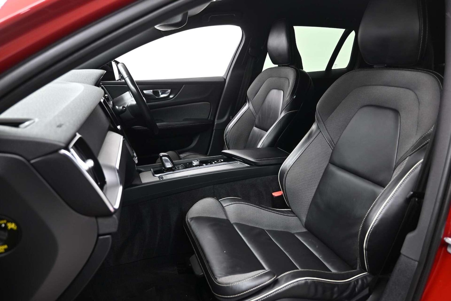 Used Volvo V60 2021 for sale - 77774431: Photo 33