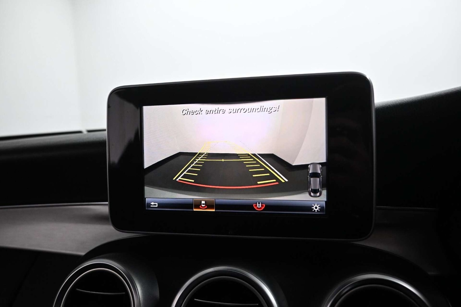 Used Mercedes-Benz C Class 2017 for sale - 77729090: Photo 9