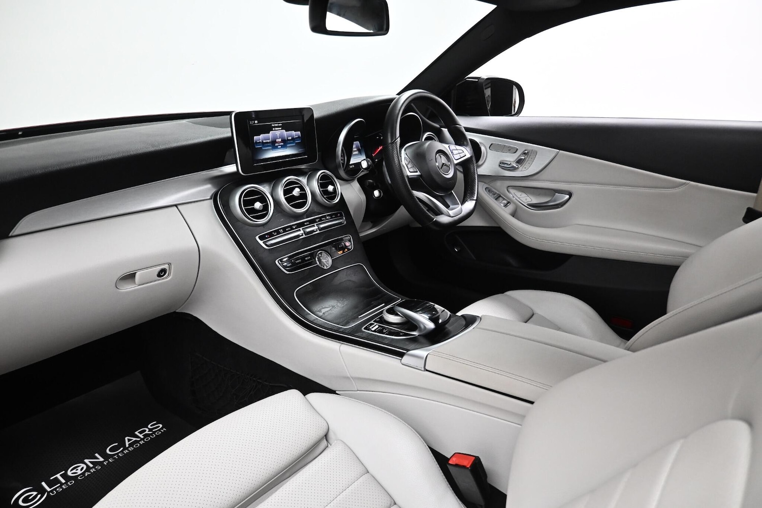 Used Mercedes-Benz C Class 2016 for sale - 76952296: Photo 17