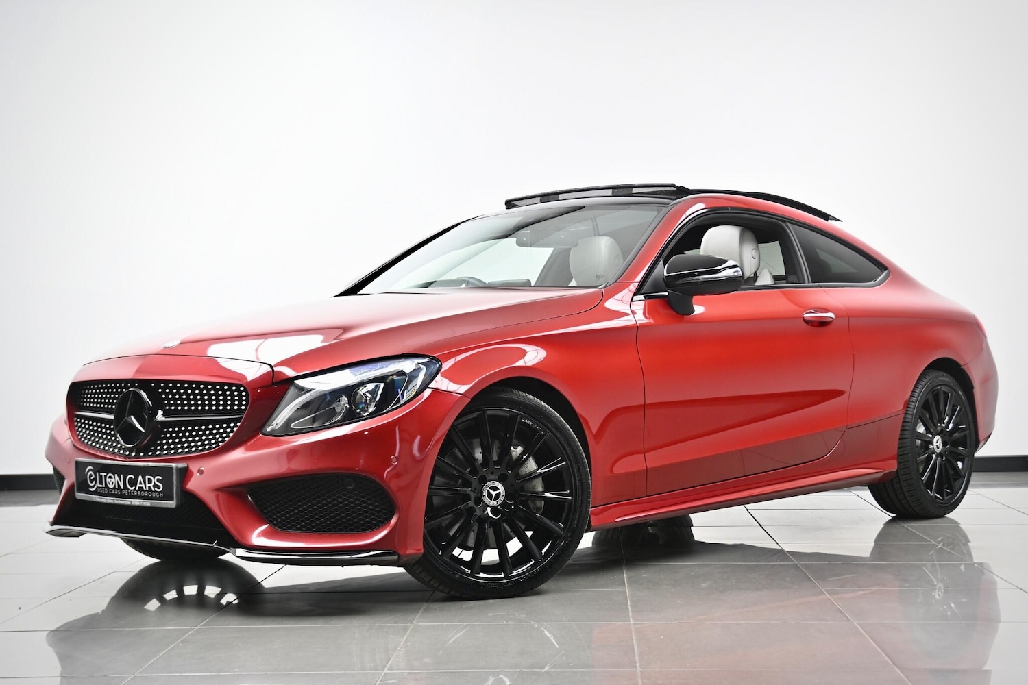 Used Mercedes-Benz C Class 2016 for sale - 76952296: Photo 2