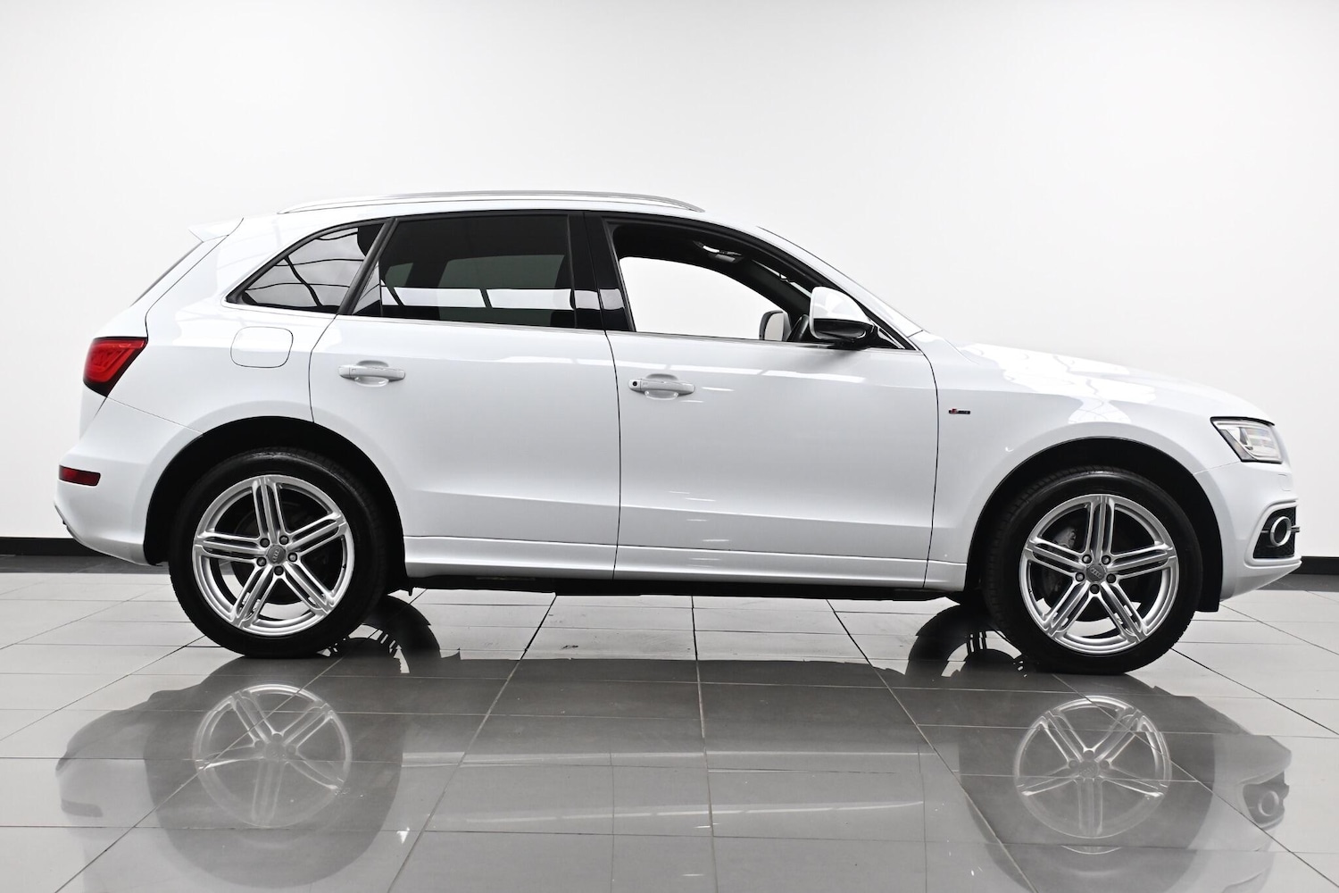 Used Audi Q5 2016 for sale - 76012318: Photo 4