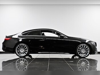 Used Mercedes-Benz E Class 2018 for sale - 77957922: Photo