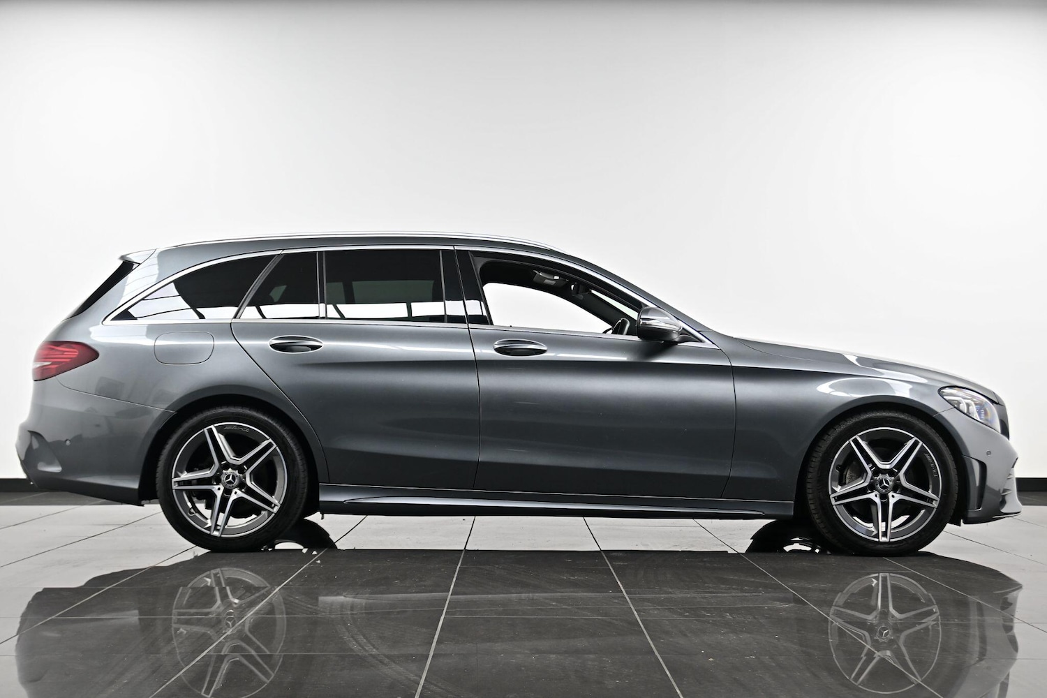 Used Mercedes-Benz C Class 2020 for sale - 77175520: Photo 4